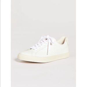 Veja Esplar Low Sneakers